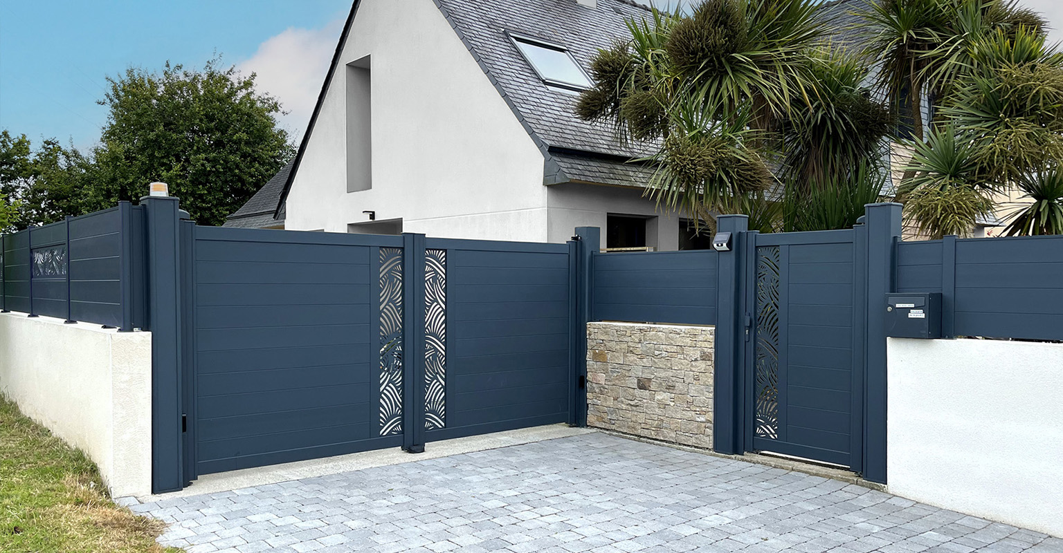 Portail battant et portillon MIX-IT décor PALM RAL 7016